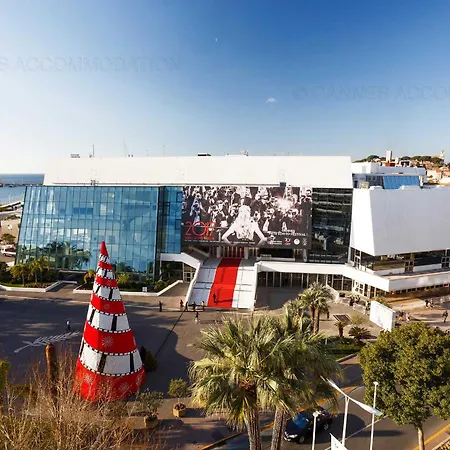 Gray D Albion & Mondrian - Cannes